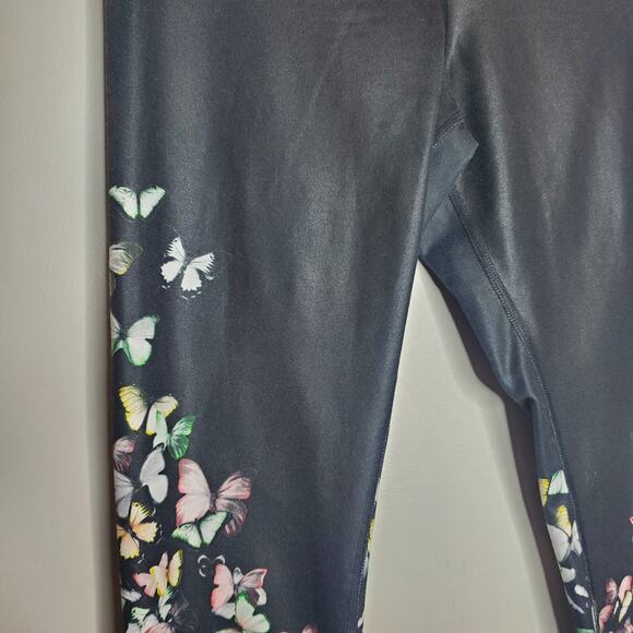 ALO Yoga Airbrush Butterfly Print Leggings Black Ombre Design Women's Small - Picture 5 of 16